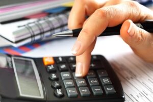 Calculating expenses for a business