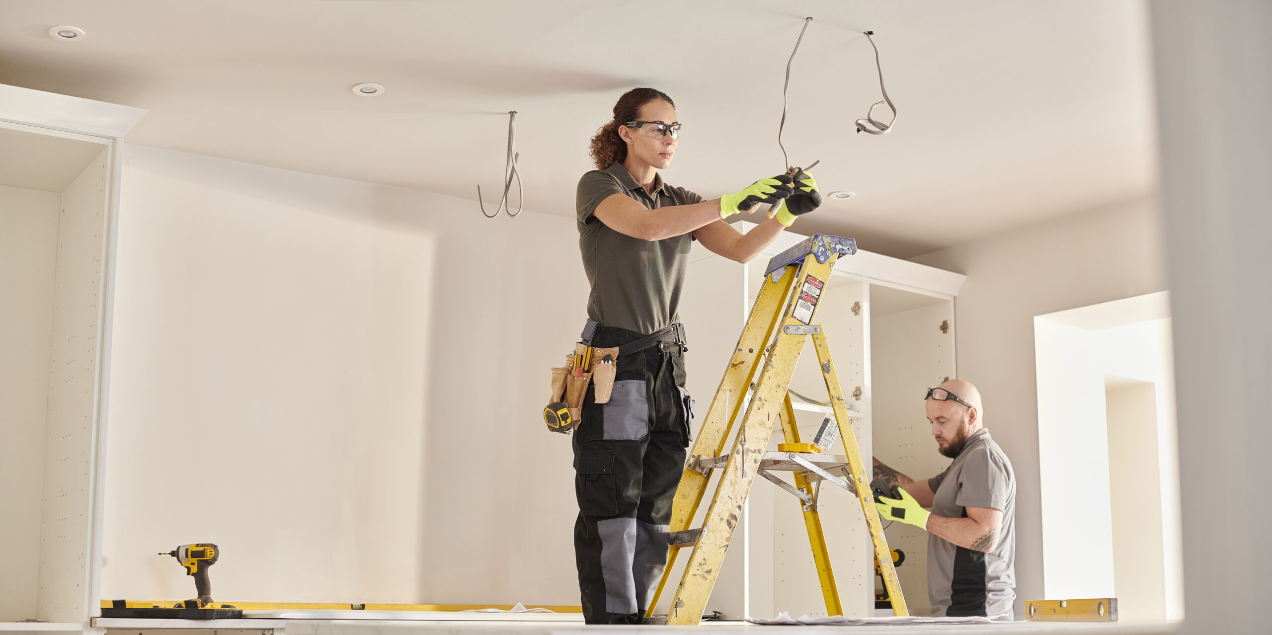 What insurance do electricians need? 